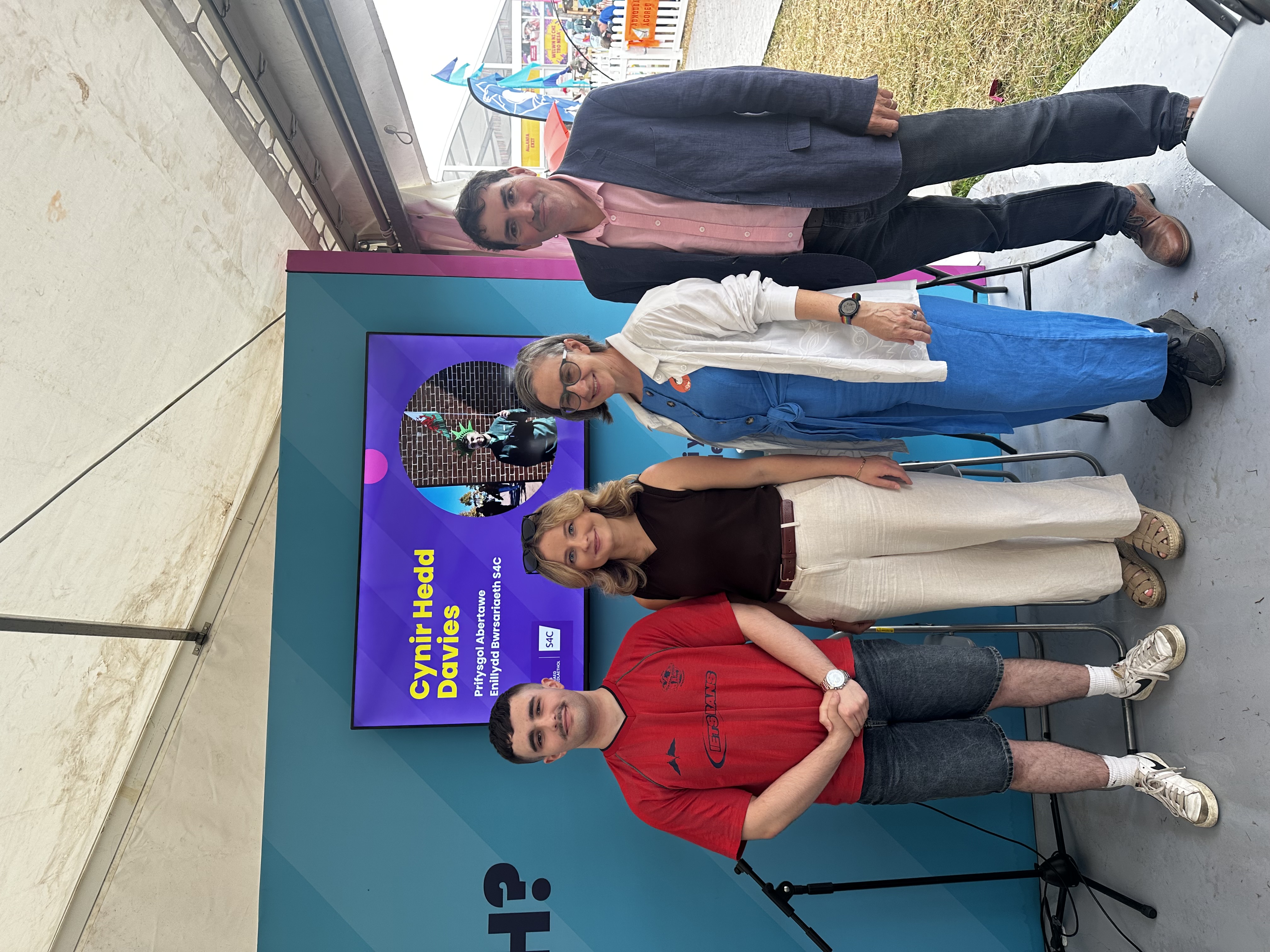 Cynir Hedd Davies, Mali Williams, Sara Peacock, a Dr Ioan Matthews
