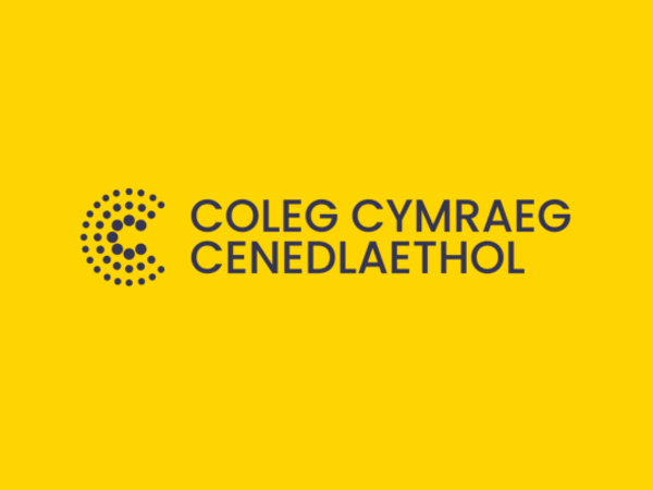 Galw ar y llywodraeth nesaf i gynyddu’r nifer o brentisiaethau Cymraeg yn sylweddol 