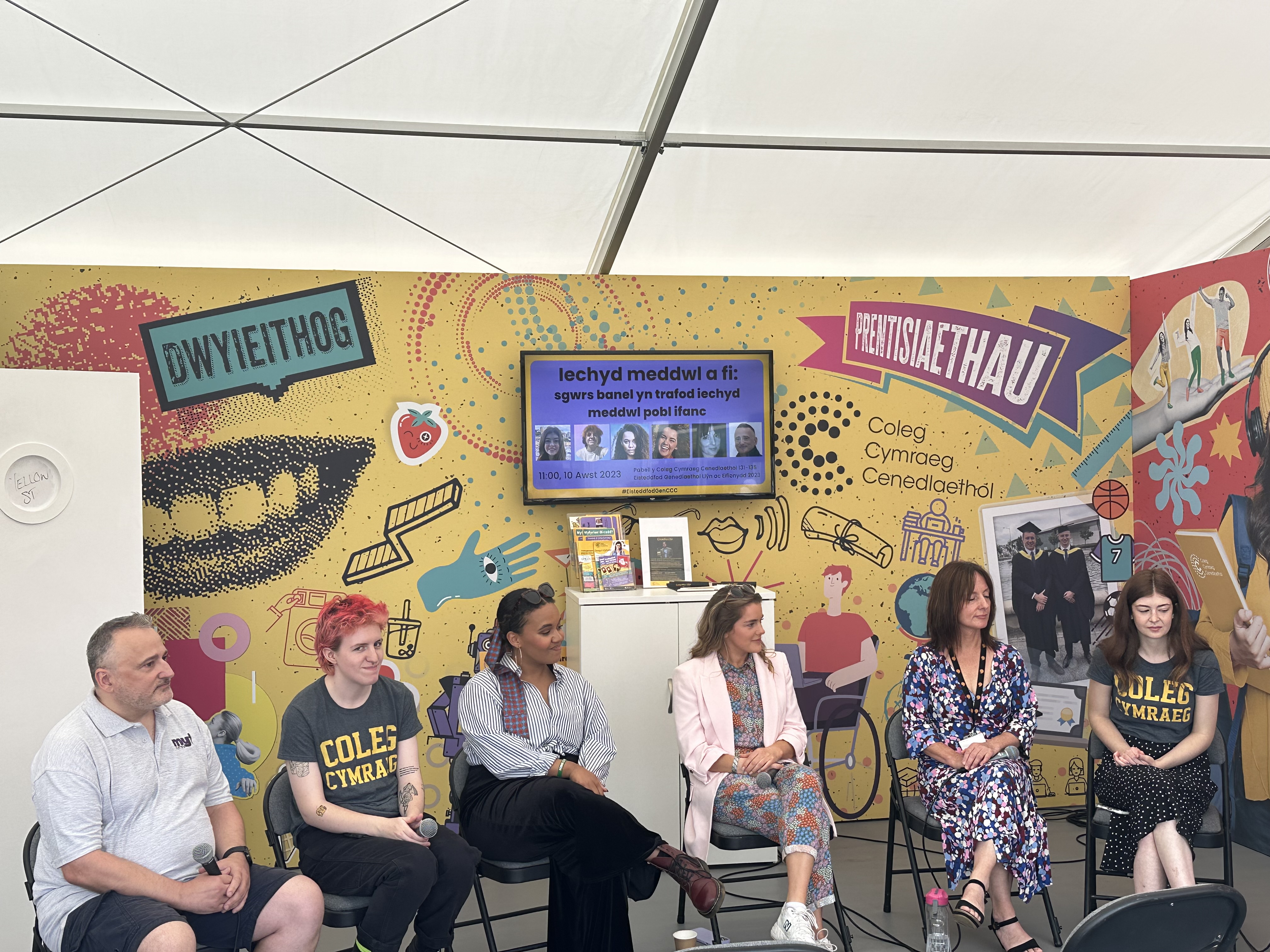 Reagan took part in a discussion panel on mental health organised by the Coleg Cymraeg at the National Eisteddfod